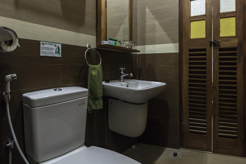 Dhanesvara Holistic Unique Homestay Wonocolo Room photo